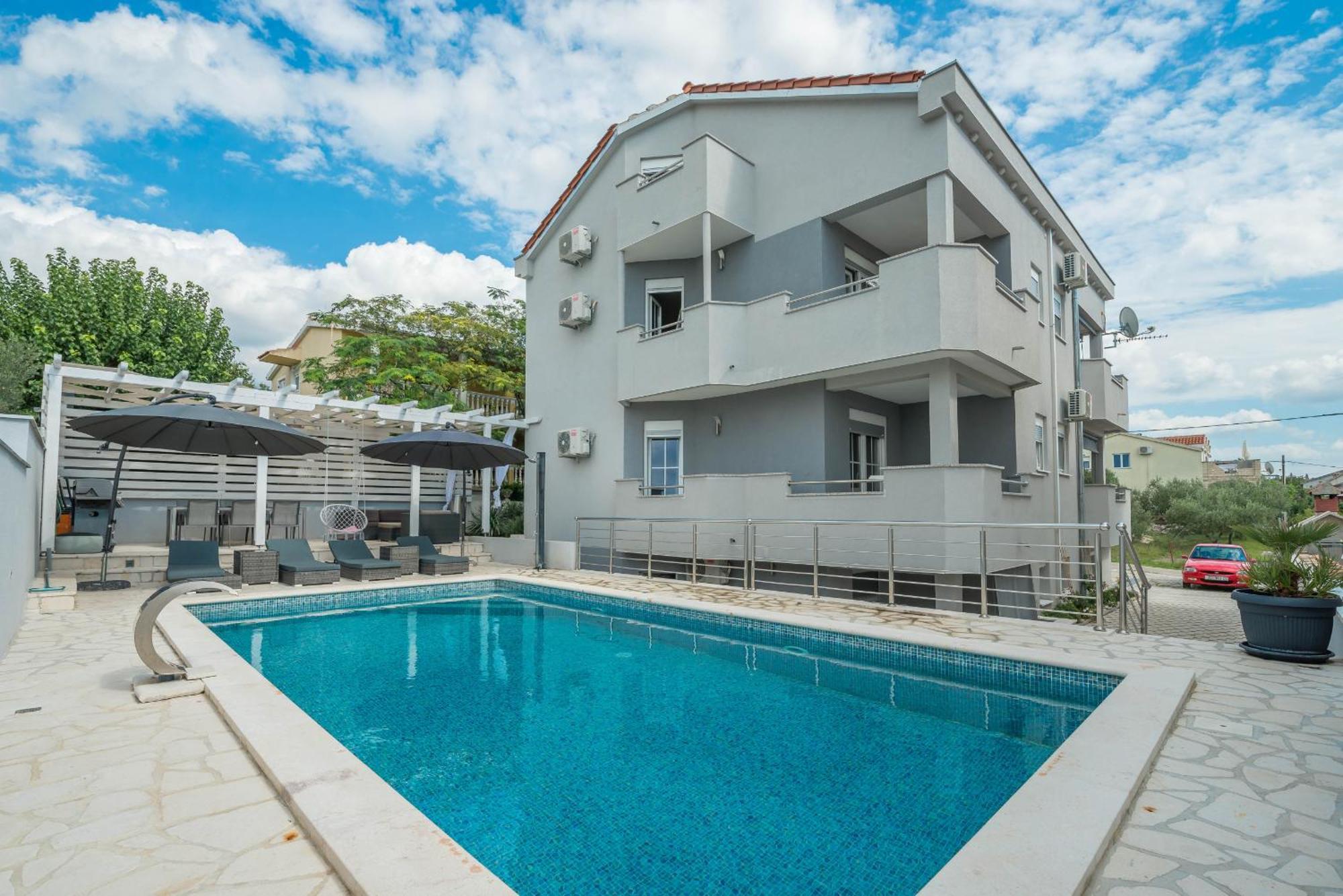 Casa vacanze Viktoria With Pool